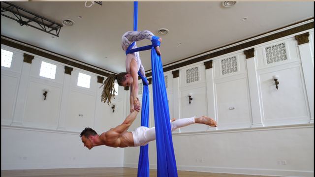 Aerial Silks — photo 3