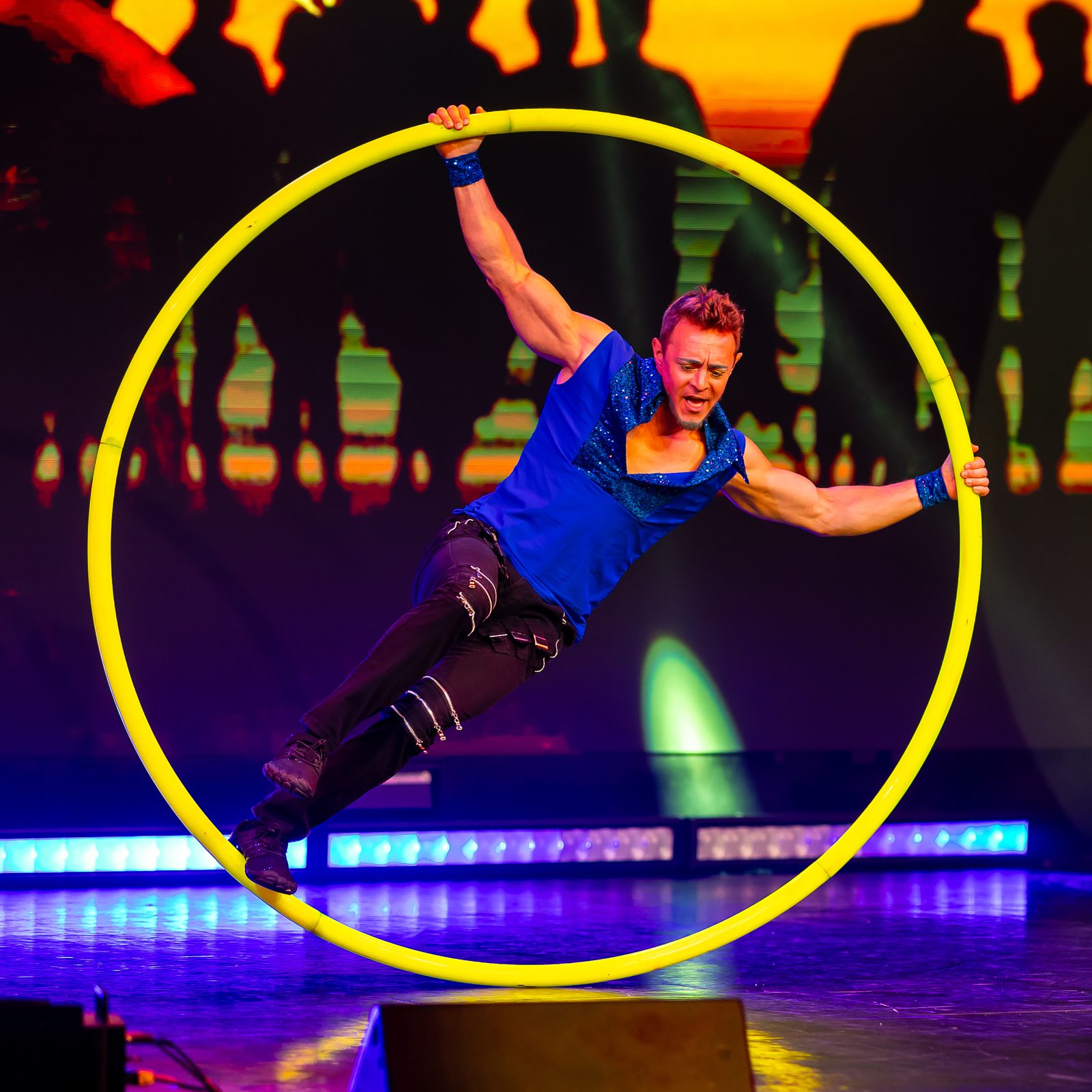 Full Stage Shows