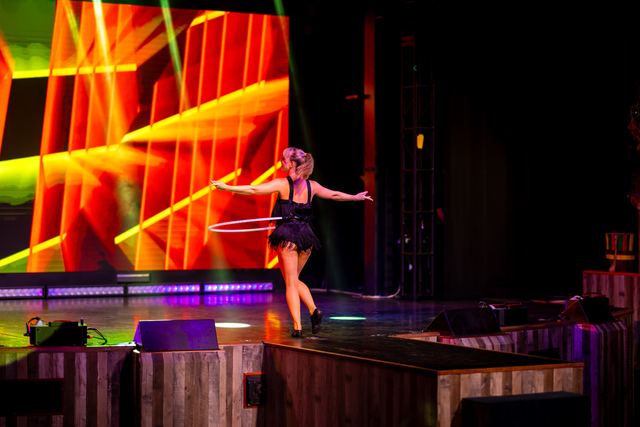 Hula Hoop — photo 3