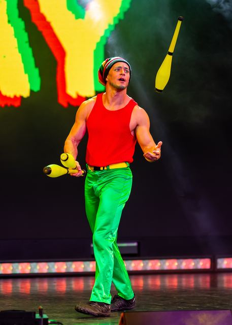 Juggling — photo 10