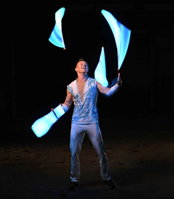 Juggling — photo 11