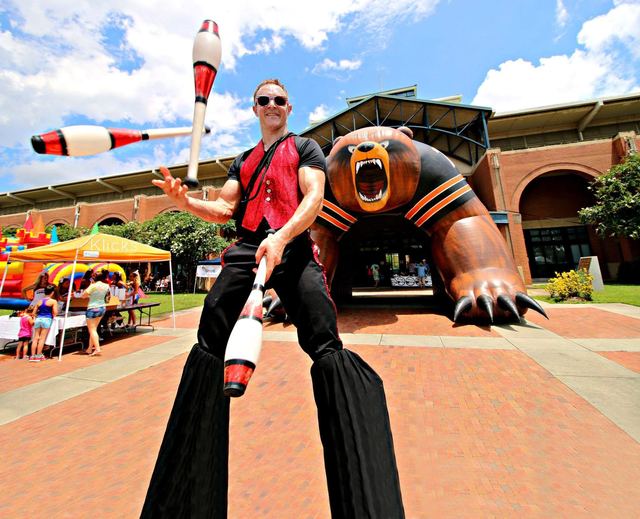Stiltwalking — photo 4